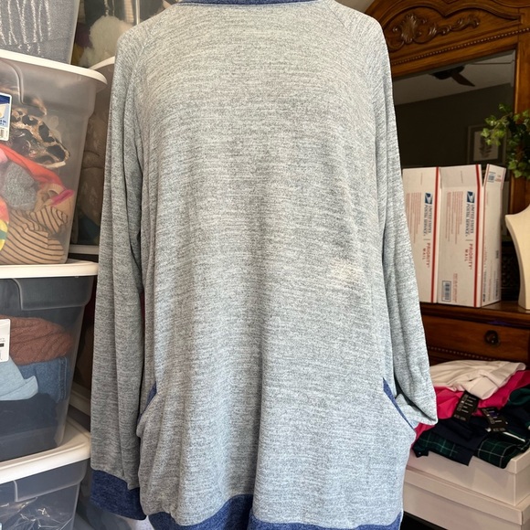 Long Sleeve Top - Picture 3 of 7